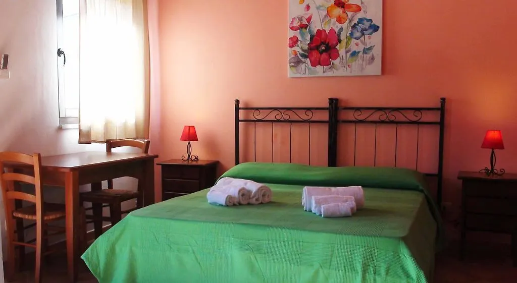 L'Antico Trappeto Holiday Home 노토 0*,